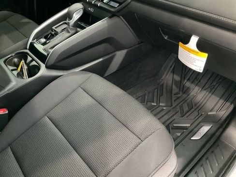 Used 2025 Chevrolet Colorado LT image 25