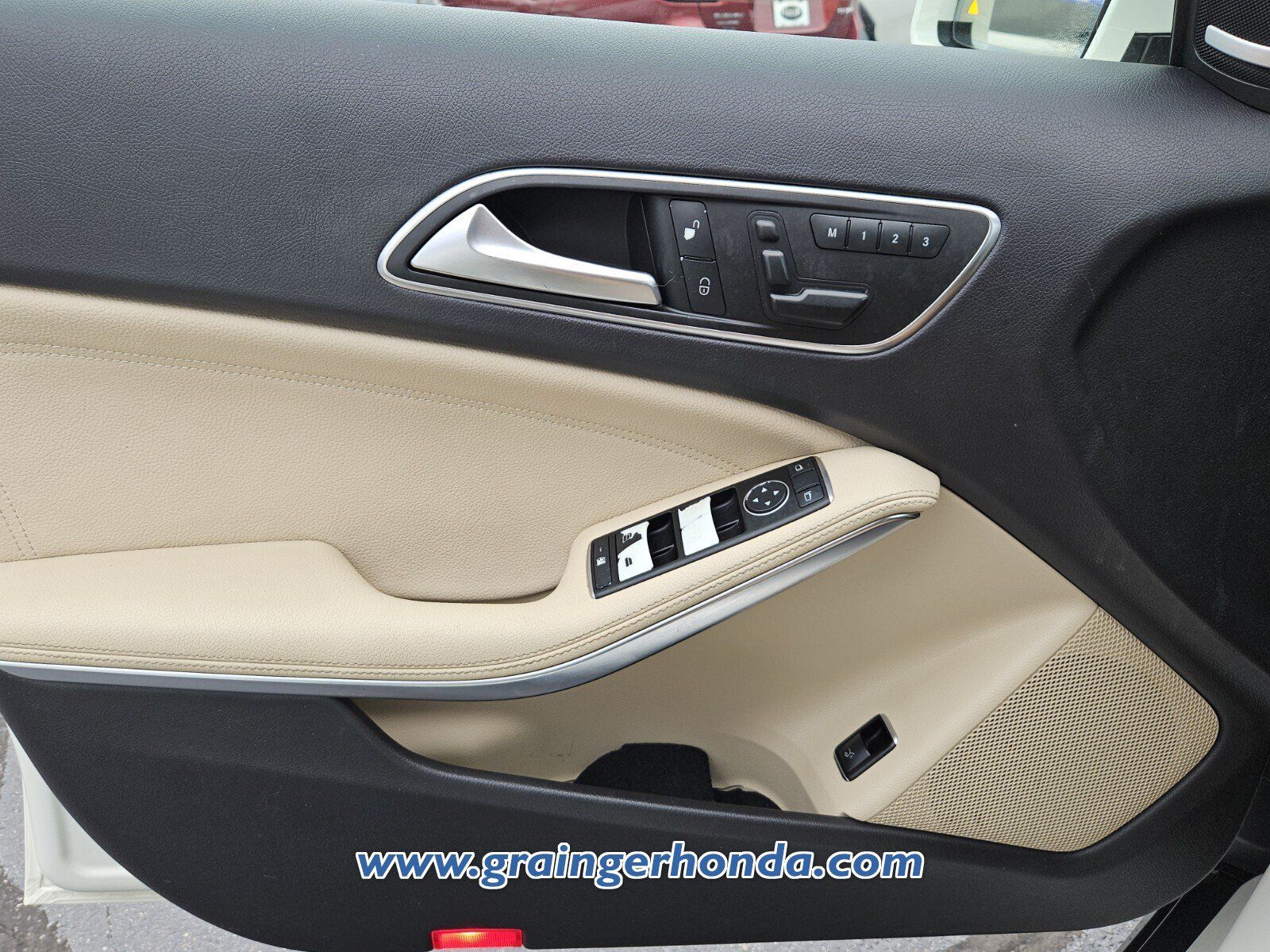 Used 2015 Mercedes-Benz GLA 250 image 23