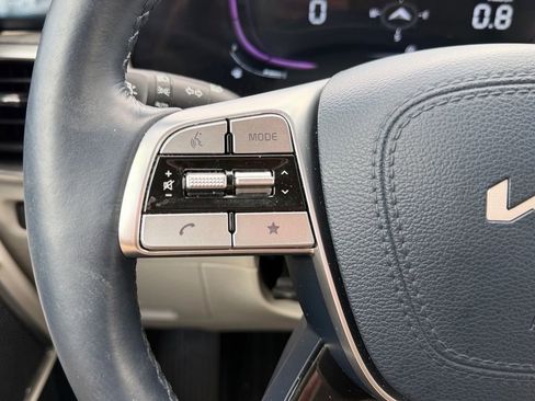 Used 2025 Kia Telluride EX w/ EX Captain's Chair Package image 25