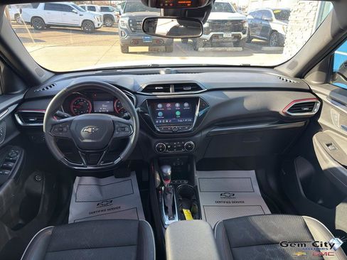 Used 2021 Chevrolet TrailBlazer RS w/ Sun and Liftgate Package image 17