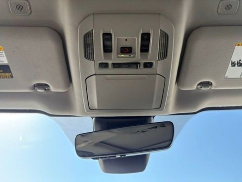 Used 2024 Toyota Highlander XLE image 72