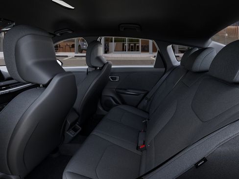 New 2026 Kia K4 FWD image 18
