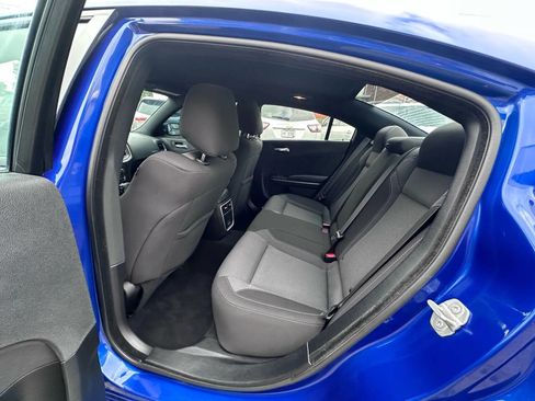 Used 2021 Dodge Charger SXT image 11