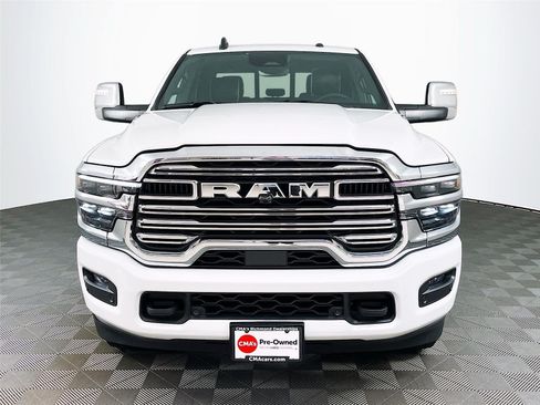 Used 2026 RAM 2500 Laramie AWD/4WD image 2