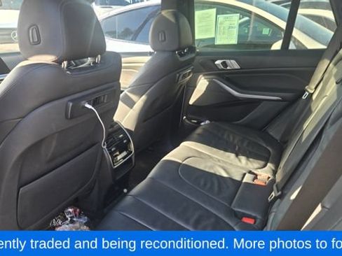 Used 2019 BMW X5 xDrive40i w/ M Sport Package AWD/4WD image 7