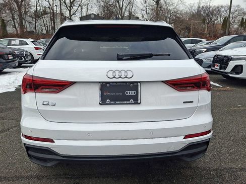 Certified 2025 Audi Q3 2.0T Premium w/ Convenience Package image 23