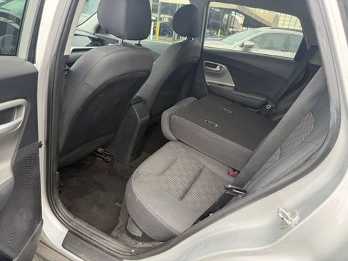 Used 2020 Kia Niro LX image 15