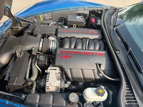 Used 2010 Chevrolet Corvette Coupe w/ Preferred Equipment Group RWD image 22