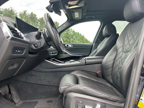 Used 2024 BMW X5 xDrive40i w/ Premium Package image 14