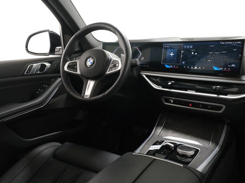 Used 2026 BMW X5 xDrive40i w/ M Sport Package AWD/4WD image 10