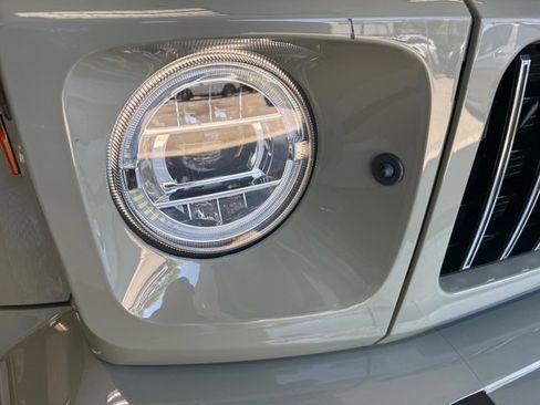 Used 2016 Mercedes-Benz G 550 image 6