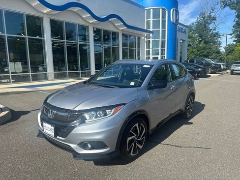 Used 2019 Honda HR-V Sport image 4