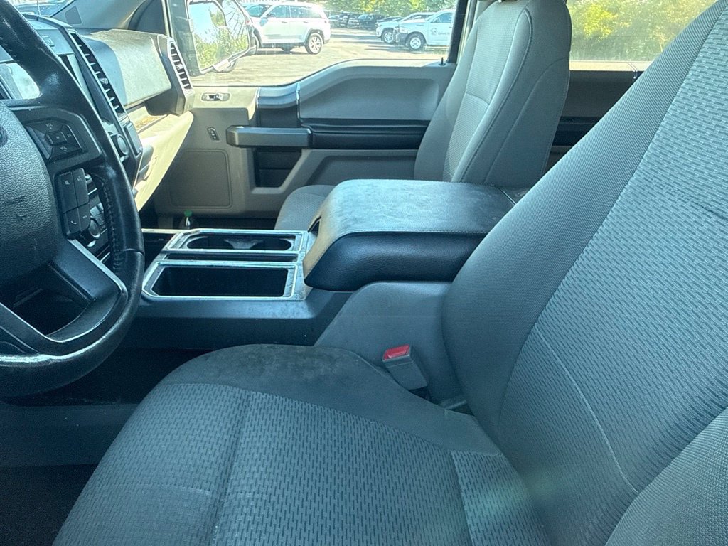 Used 2018 Ford F150 XLT w/ Equipment Group 302A Luxury AWD/4WD image 23