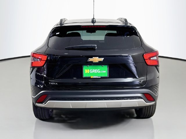 Used 2026 Chevrolet Trax LT w/ LT Convenience Package FWD image 8