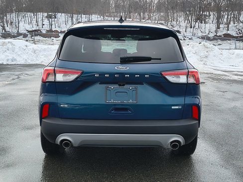 Used 2020 Ford Escape SE image 6