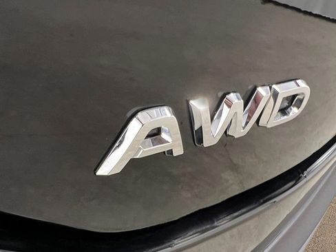 New 2025 Honda Pilot Touring image 12