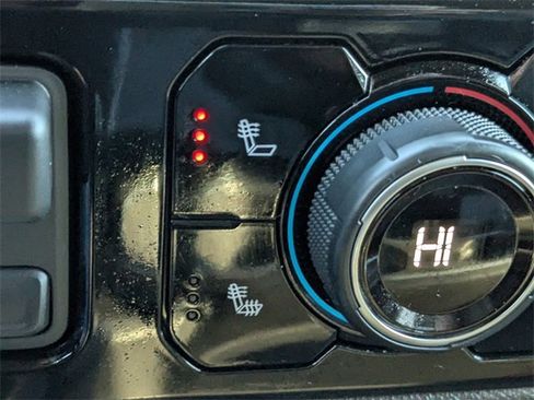 Used 2025 Chevrolet Silverado 2500 LT w/ Safety Package image 19