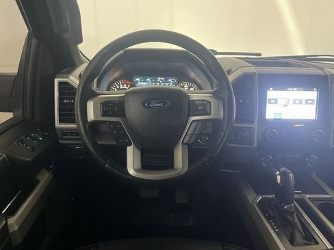 Used 2018 Ford F150 Lariat image 32