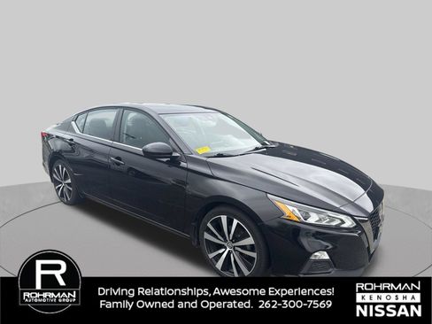 Used 2020 Nissan Altima 2.5 SR FWD image 8