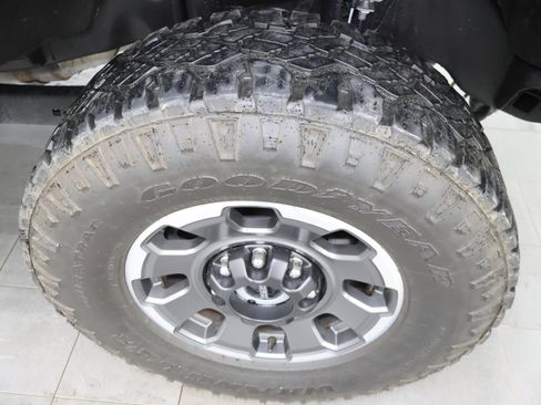 Used 2024 Ford F250 XLT w/ Tremor Off-Road Package image 3