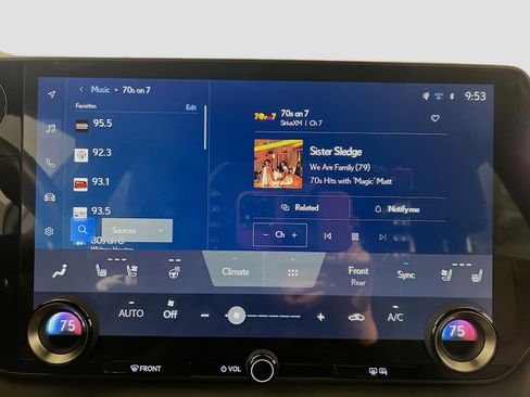 Used 2023 Lexus RX 350 Premium image 11