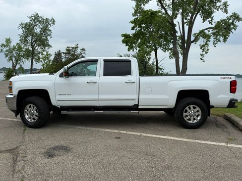 Used 2015 Chevrolet Silverado 3500 LTZ w/ LTZ Plus Package AWD/4WD image 8