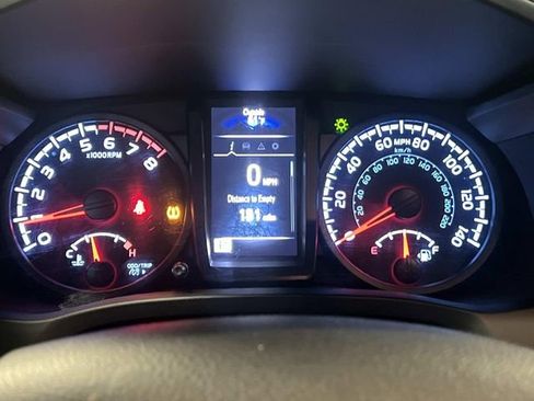 Used 2021 Toyota Tacoma SR w/ SR Convenience Package image 18