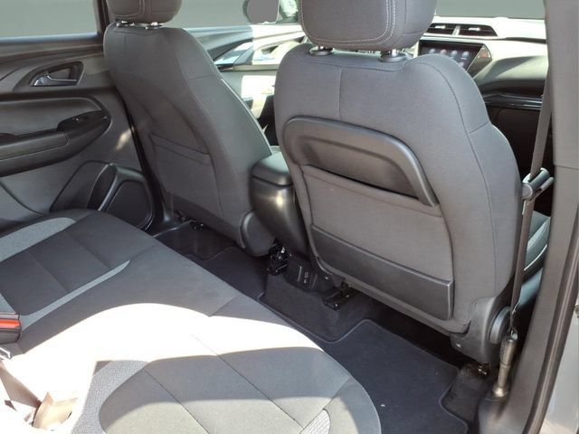 Used 2021 Chevrolet TrailBlazer LT w/ Convenience Package FWD image 17