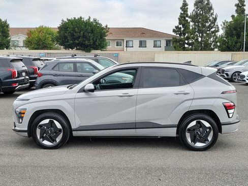Certified 2024 Hyundai Kona SEL FWD image 3