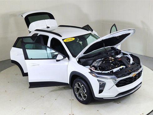 New 2026 Chevrolet Trax LT image 24