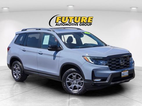 Used 2024 Honda Passport TrailSport image 1