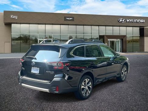 Used 2022 Subaru Outback Limited XT image 6