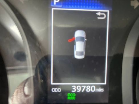 Used 2024 Toyota Camry SE FWD image 7