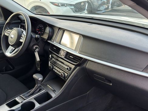 Used 2019 Kia Optima LX image 34