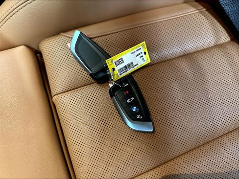 Used 2023 BMW i4 eDrive35 w/ Dynamic Handling Package RWD image 13