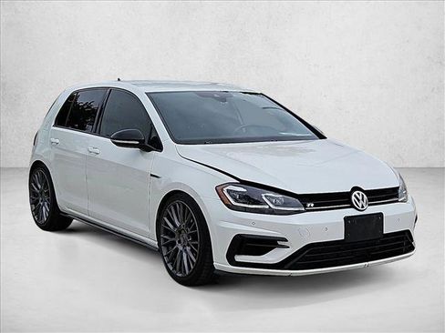 Used 2019 Volkswagen Golf 4-Door AWD/4WD image 3