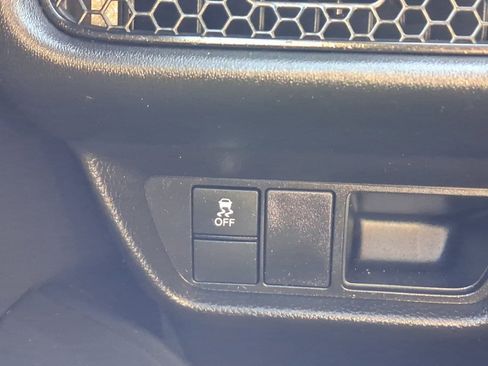 Used 2023 Honda HR-V LX image 26