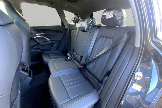 New 2026 Audi Q5 Premium Plus AWD/4WD image 9