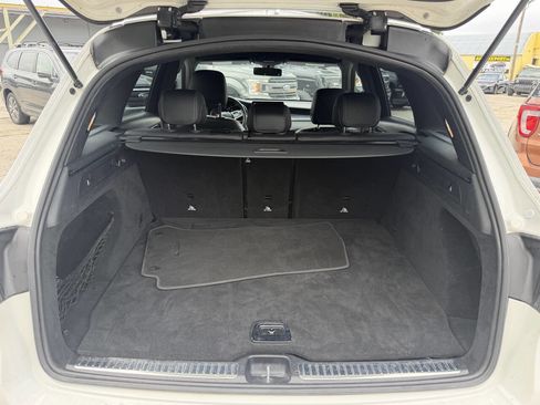 Used 2020 Mercedes-Benz GLC 300 image 8