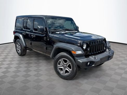 Used 2022 Jeep Wrangler Unlimited Sport w/ Sun And Sound Package AWD/4WD image 4