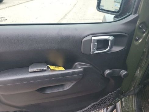 Used 2024 Jeep Wrangler Sport image 16