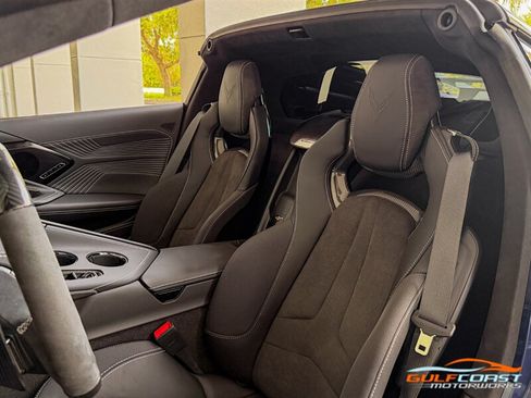 Used 2026 Chevrolet Corvette ZR1 w/ Stealth Interior Trim Package RWD image 18