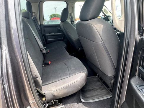 Used 2019 RAM 1500 Tradesman w/ Chrome Plus Package image 17