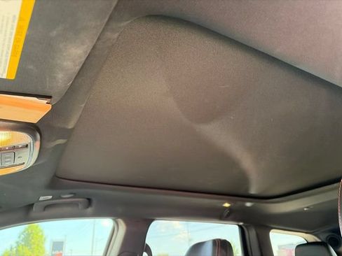 Used 2021 Jeep Grand Cherokee Trailhawk w/ Trailhawk Luxury Group AWD/4WD image 10