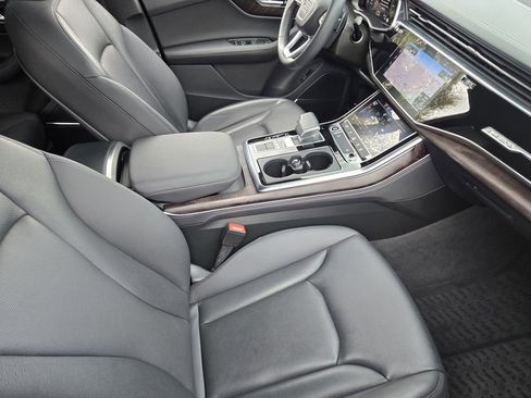 Certified 2024 Audi Q7 3.0T Premium Plus image 18
