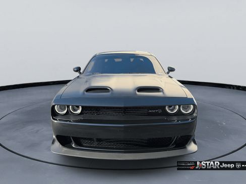 Used 2021 Dodge Challenger SRT Hellcat Redeye RWD image 2