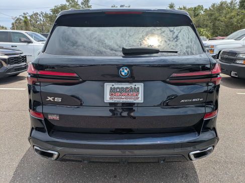 Used 2024 BMW X5 xDrive50e w/ M Sport Package AWD/4WD image 4