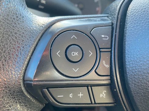 Used 2024 Toyota Corolla Cross L image 26