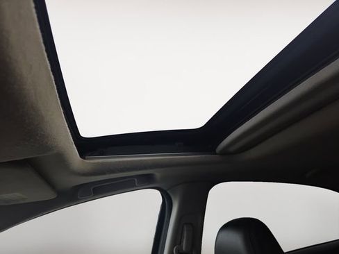 Used 2018 Honda HR-V EX-L image 27