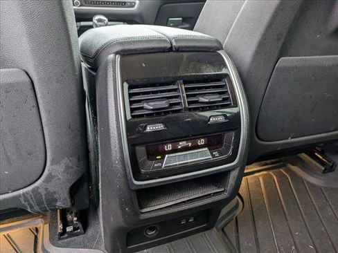 Used 2020 BMW X7 xDrive40i w/ Premium Package image 19